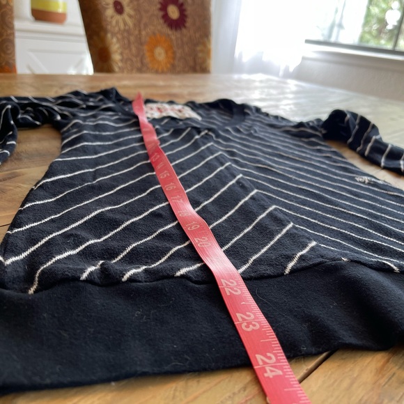 Black & White Striped V-Neck Volcom Sweater | Size S - Picture 8 of 9